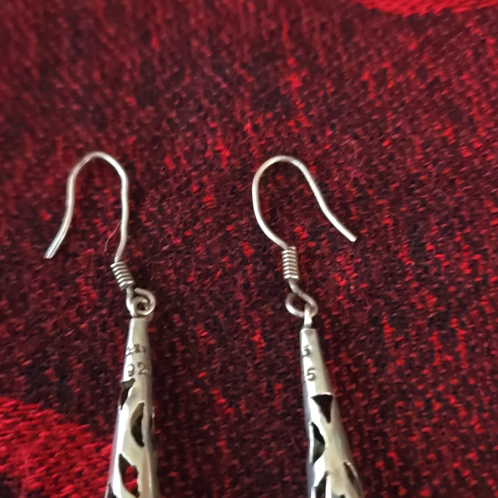 Vintage Mexico Sterling, Glam Shadow Cut, long Drop pierced Earrings - Picture 5 of 8